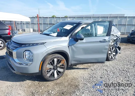 2025 Mitsubishi Outlander Se 2.5 2Wd из США, поврежденный, VIN JA4J3VA87SZ018890